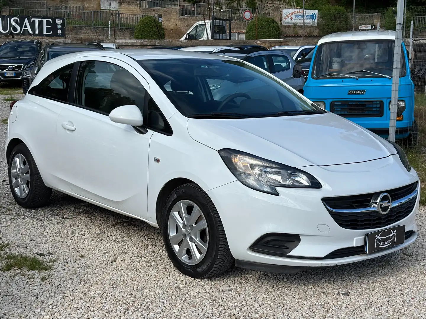 Opel Corsa 1.2 coupe b-Color White - 1