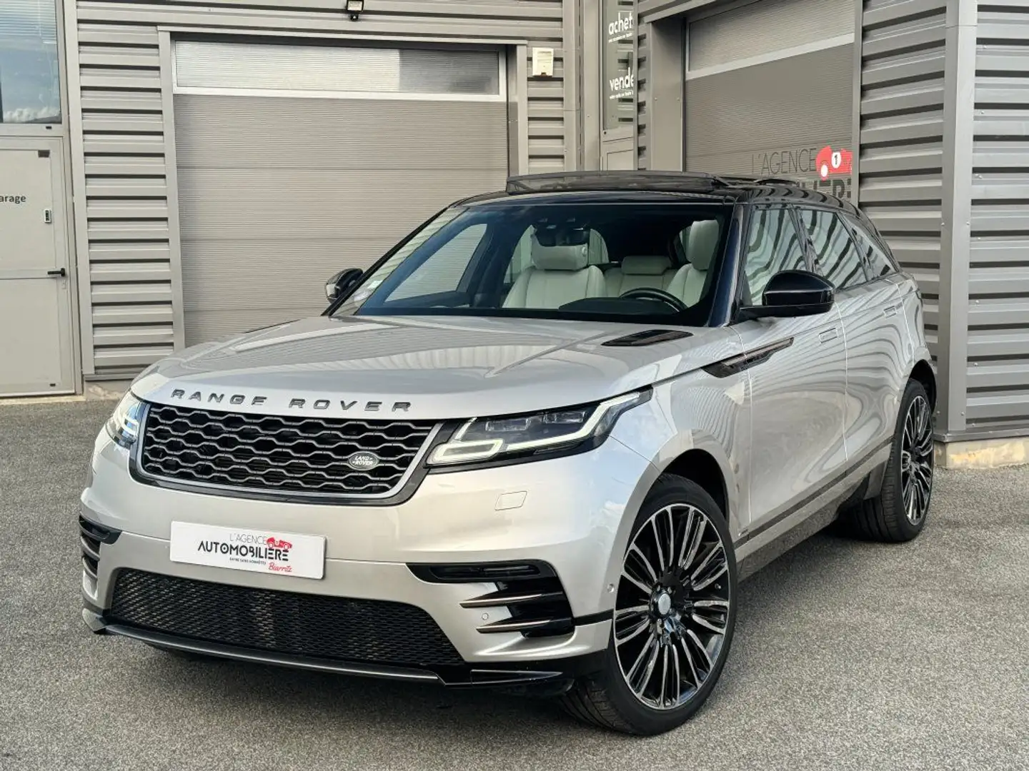 Land Rover Range Rover Velar P250 SE R-Dynamic 2.0 AWD BVA8 Beige - 1