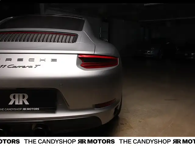 Porsche 991 911 991.2 Carrera T *BOSE*Glas_Dach*GT_Silber* Ansicht 6