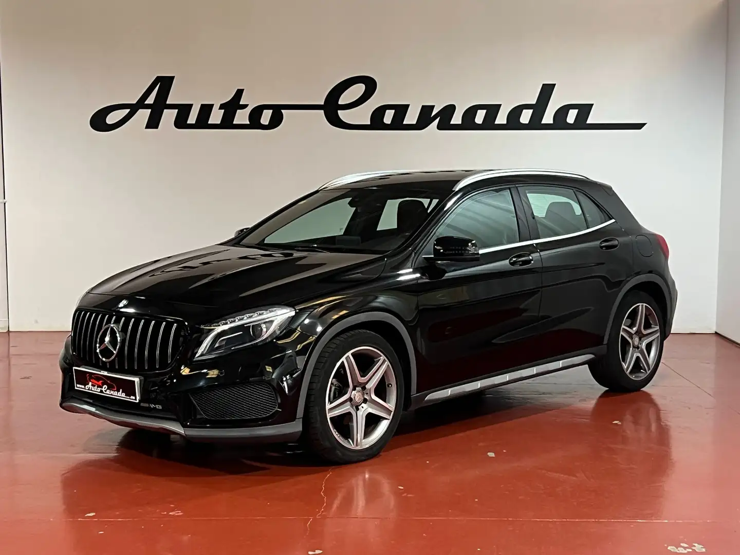 Mercedes-Benz GLA 200 200d Schwarz - 1