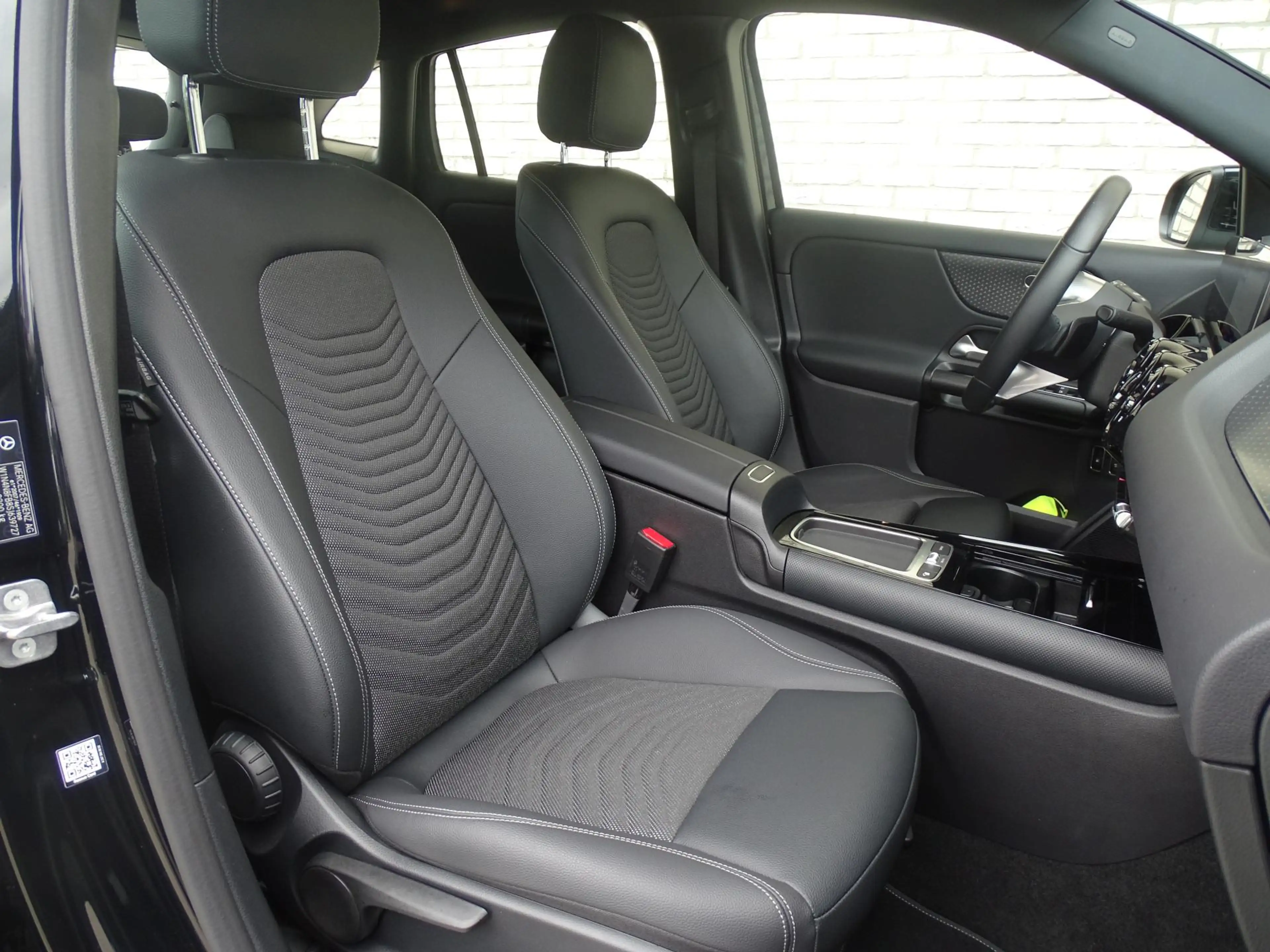 Mercedes-Benz GLA 250 e Star Edition | Trekhaak | Dode Hoek Ass. | Stoel — photo 10