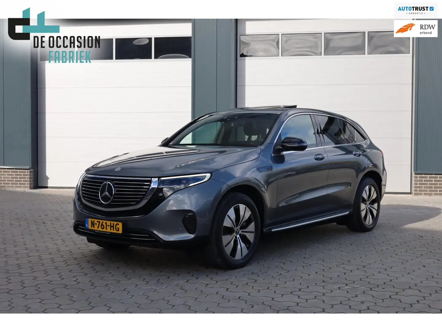 Mercedes-Benz EQC 400 4MATIC Premium 80 kWh Schuifdak Keyless Head-up Sf Gris - 1