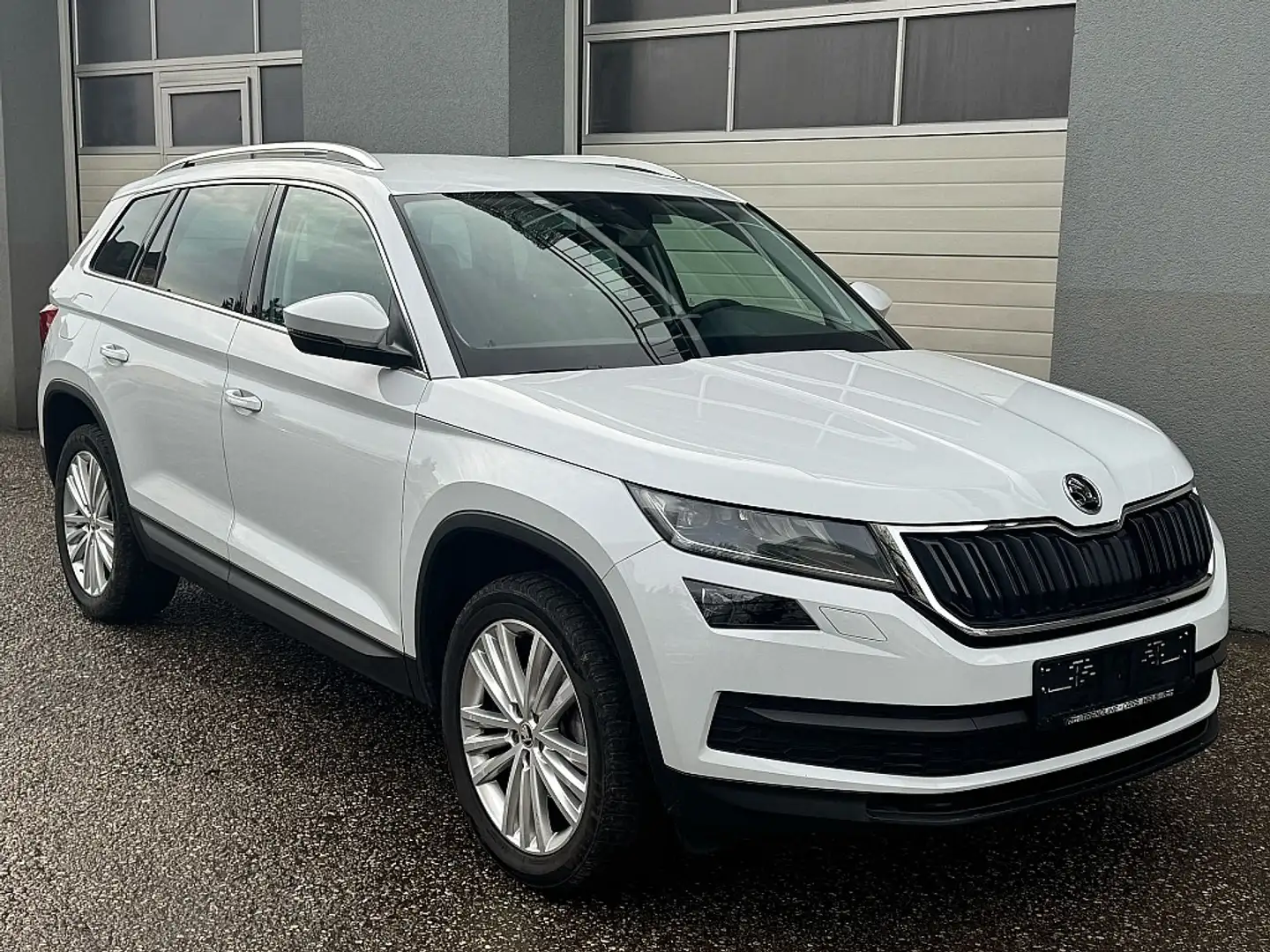 Skoda Kodiaq 2,0 TDI SCR 4x4 Style DSG *7-SITZER* Weiß - 1