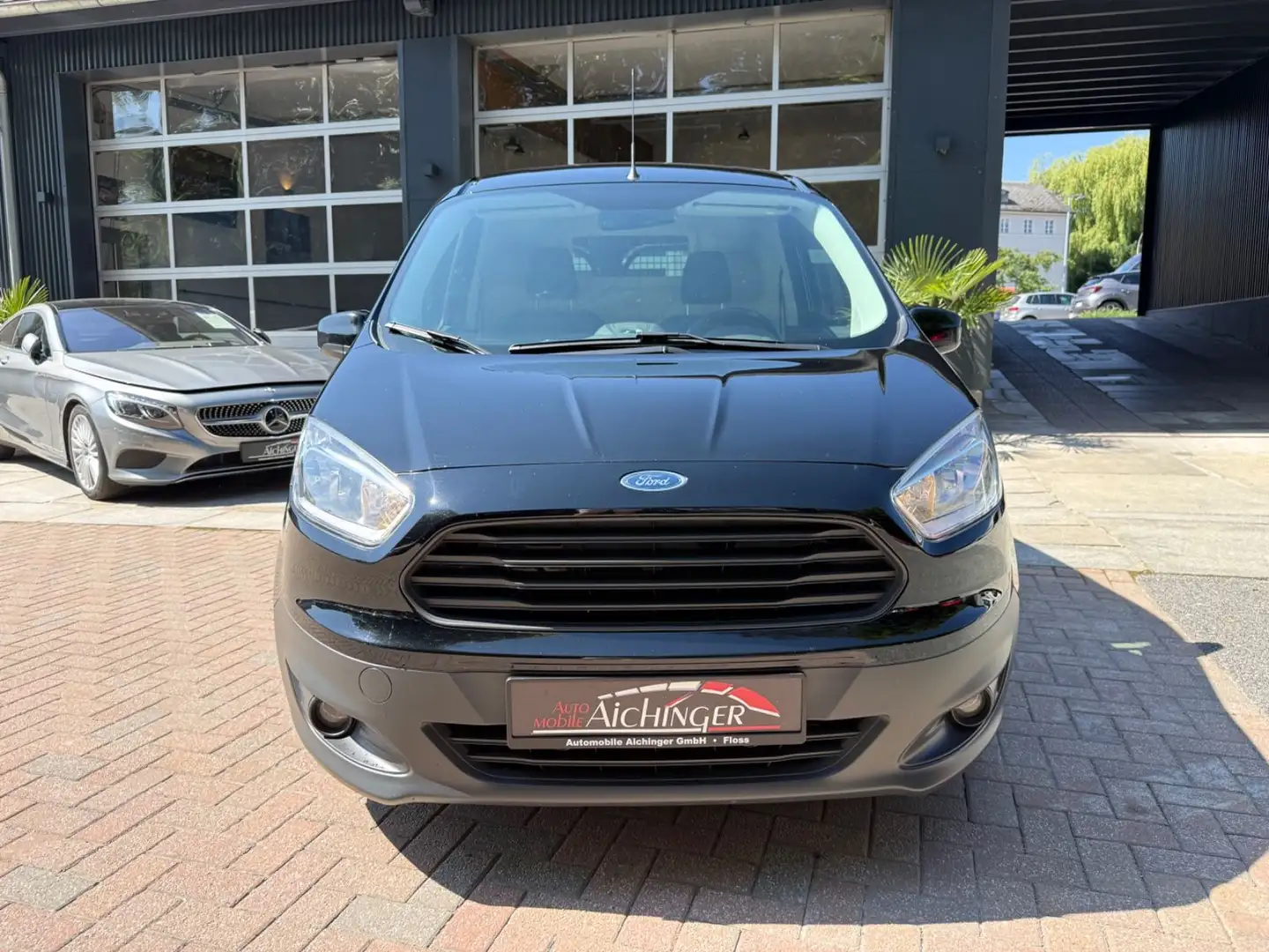 Ford Transit Courier Trend 2.Hand Klima Euro 6 8-Fach Schwarz - 2