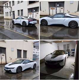 i8 Roadster
