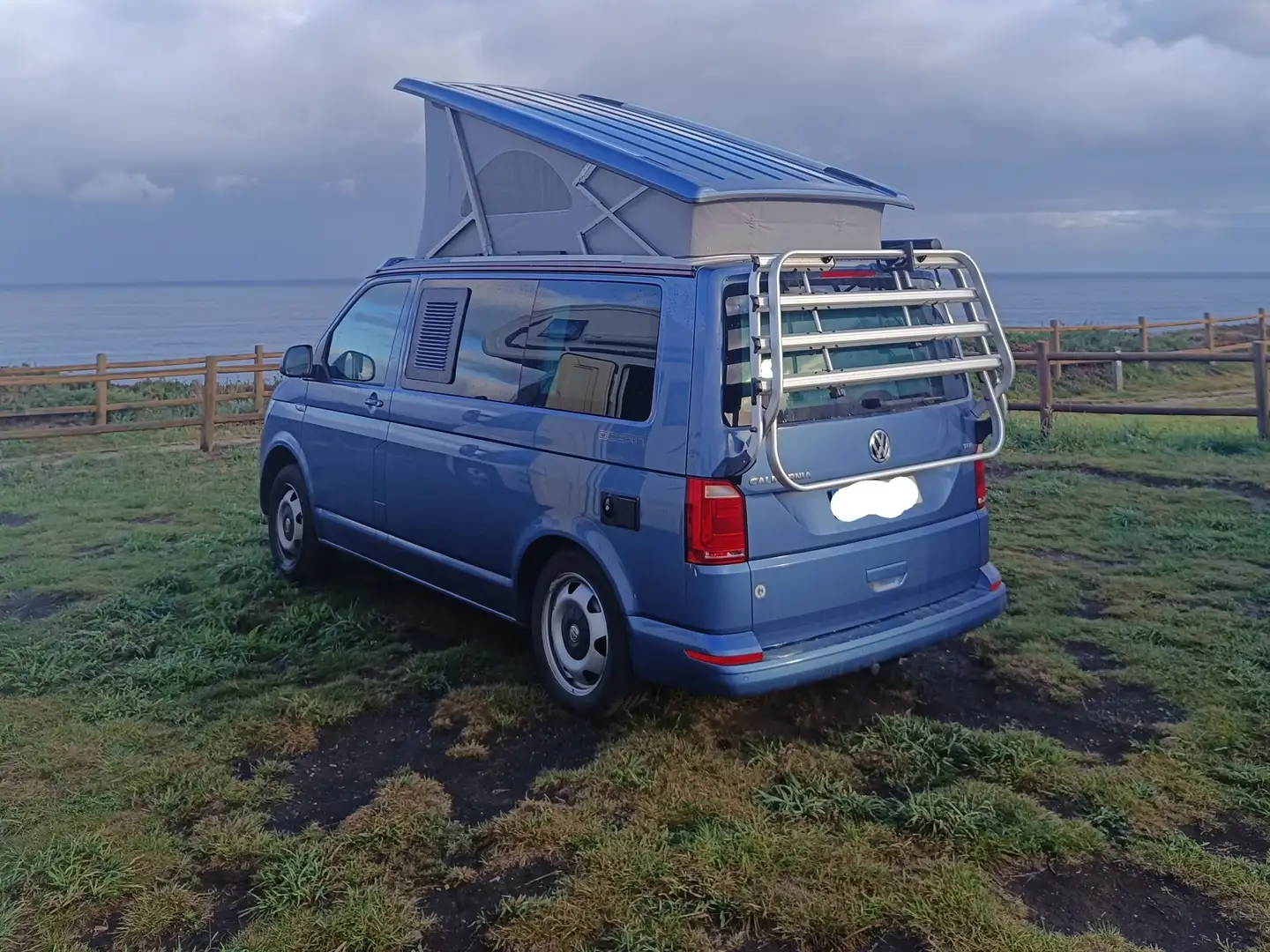 Volkswagen T6 California California 2.0TDI BMT Ocean DSG 110kW Ocean Azul - 2