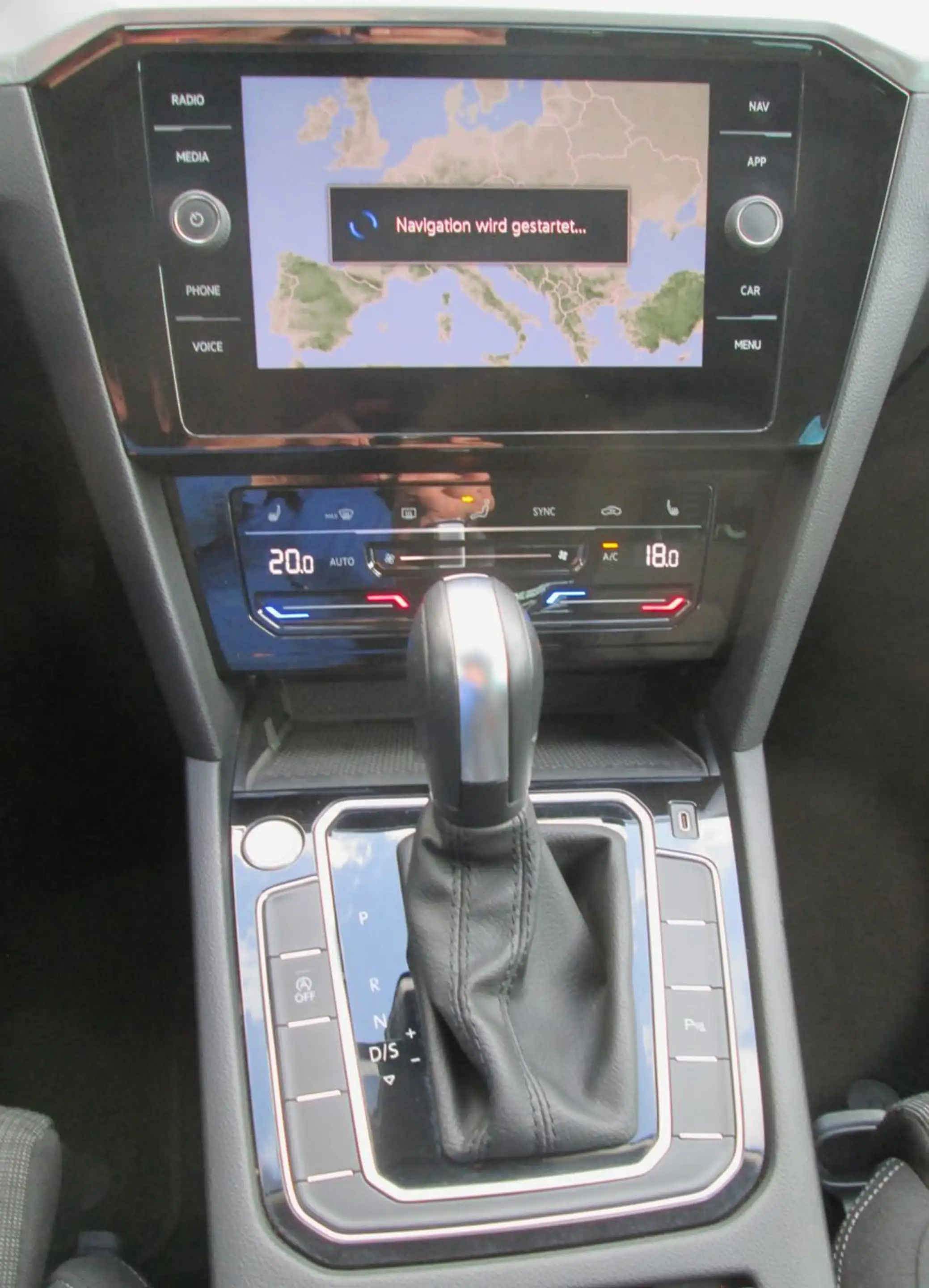 Volkswagen Passat Variant Business — photo 7