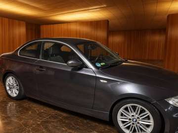 123D Coupé | M-Paket | Spacegrau | Handschalter |