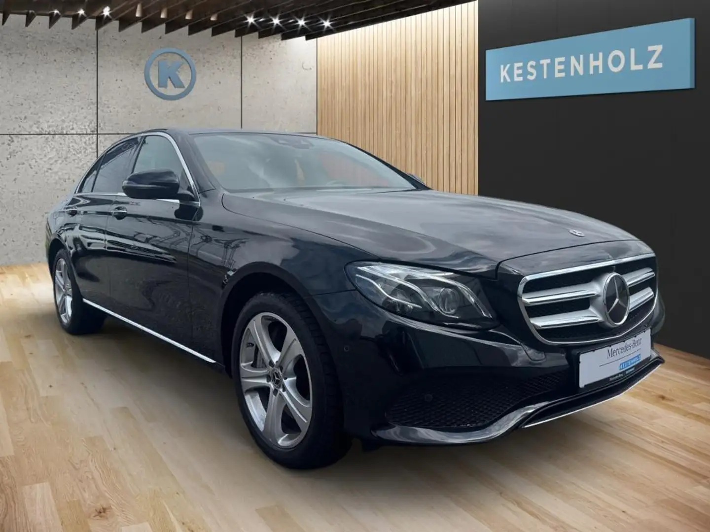 Mercedes-Benz E 450 4M *AVANTGARDE*PANORAMA*MEMORY*FAHRASSIST* Fekete - 2