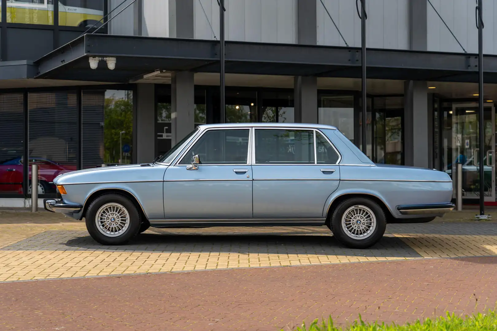 BMW E3 3.0 Li Albastru - 2
