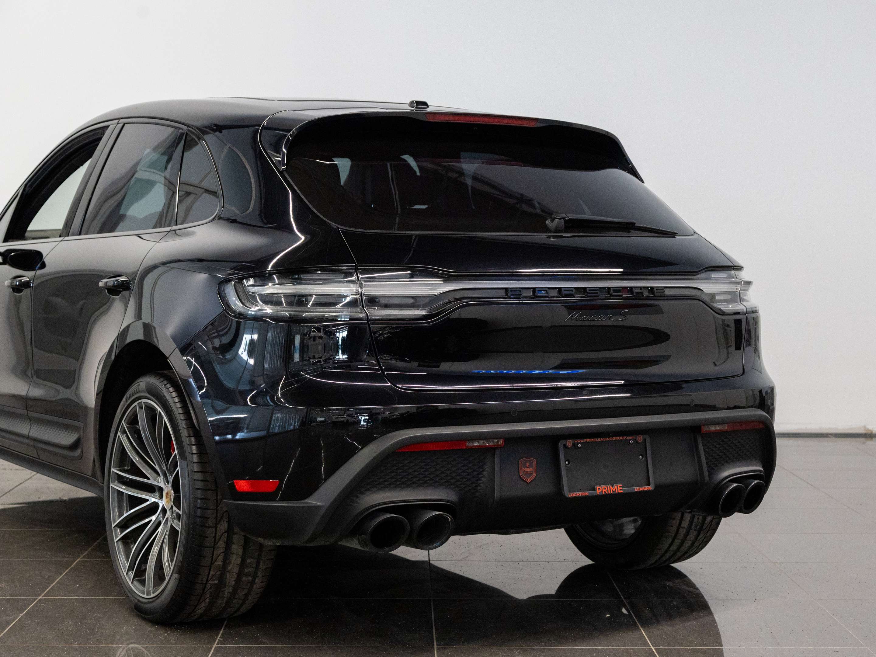 2024 Porsche Macan S AWD thumb 19