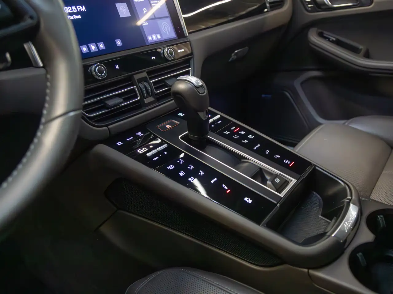 Porsche Macan снимка Porsche Macan