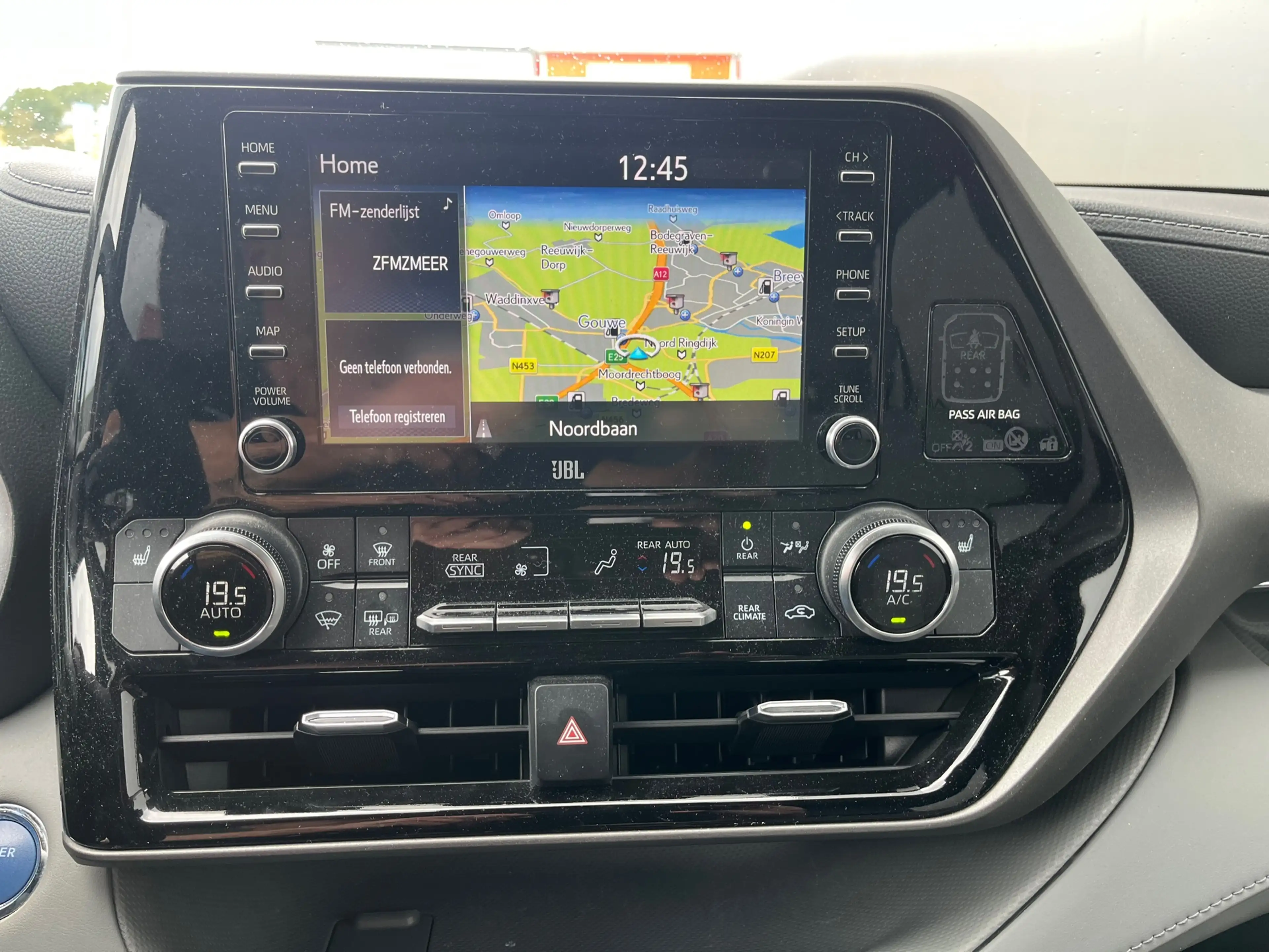 Toyota Highlander 2.5 AWD Hybrid Executive 7P — photo 12