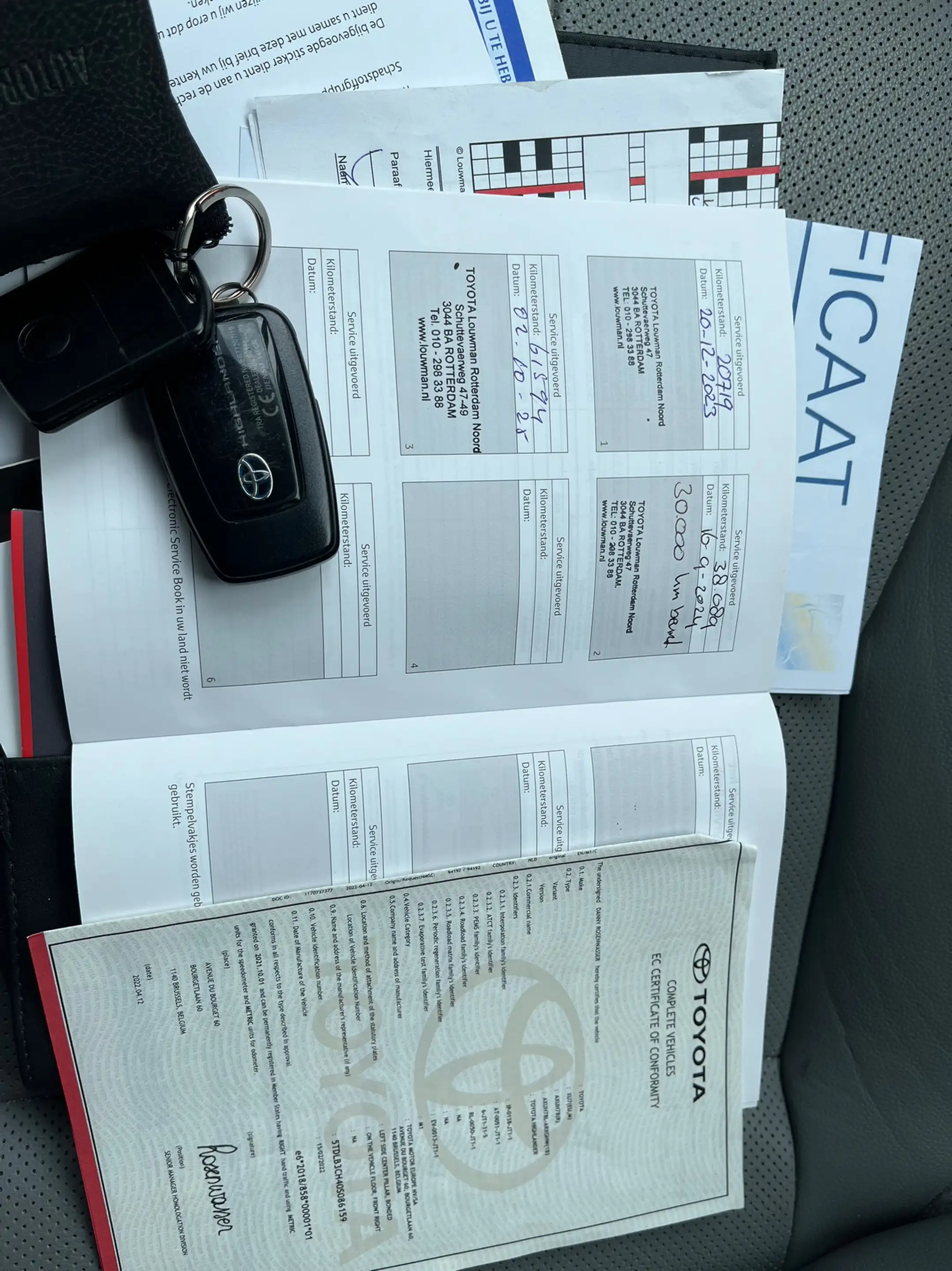 Toyota Highlander 2.5 AWD Hybrid Executive 7P — photo 11