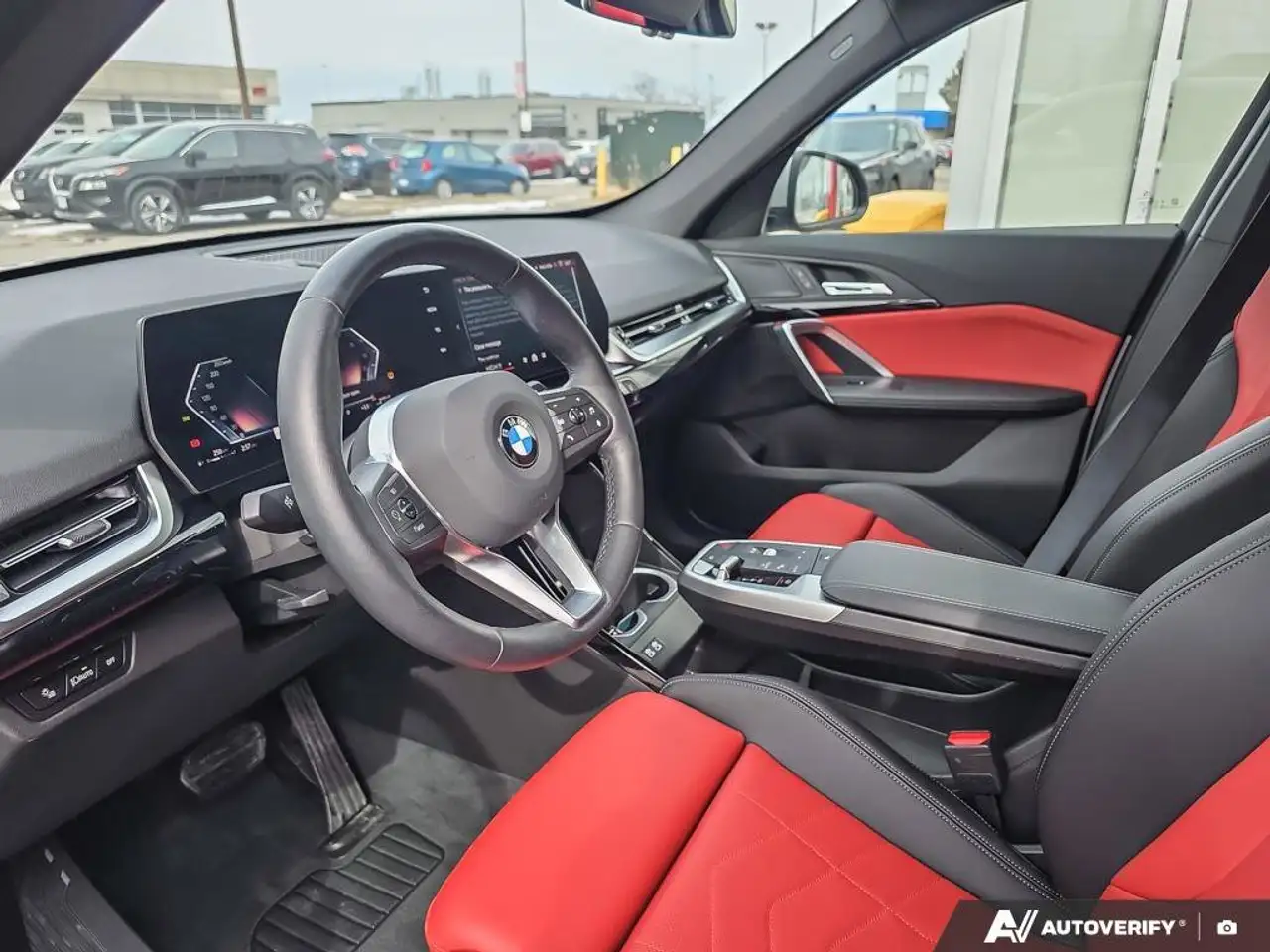 BMW X1 снимка BMW X1