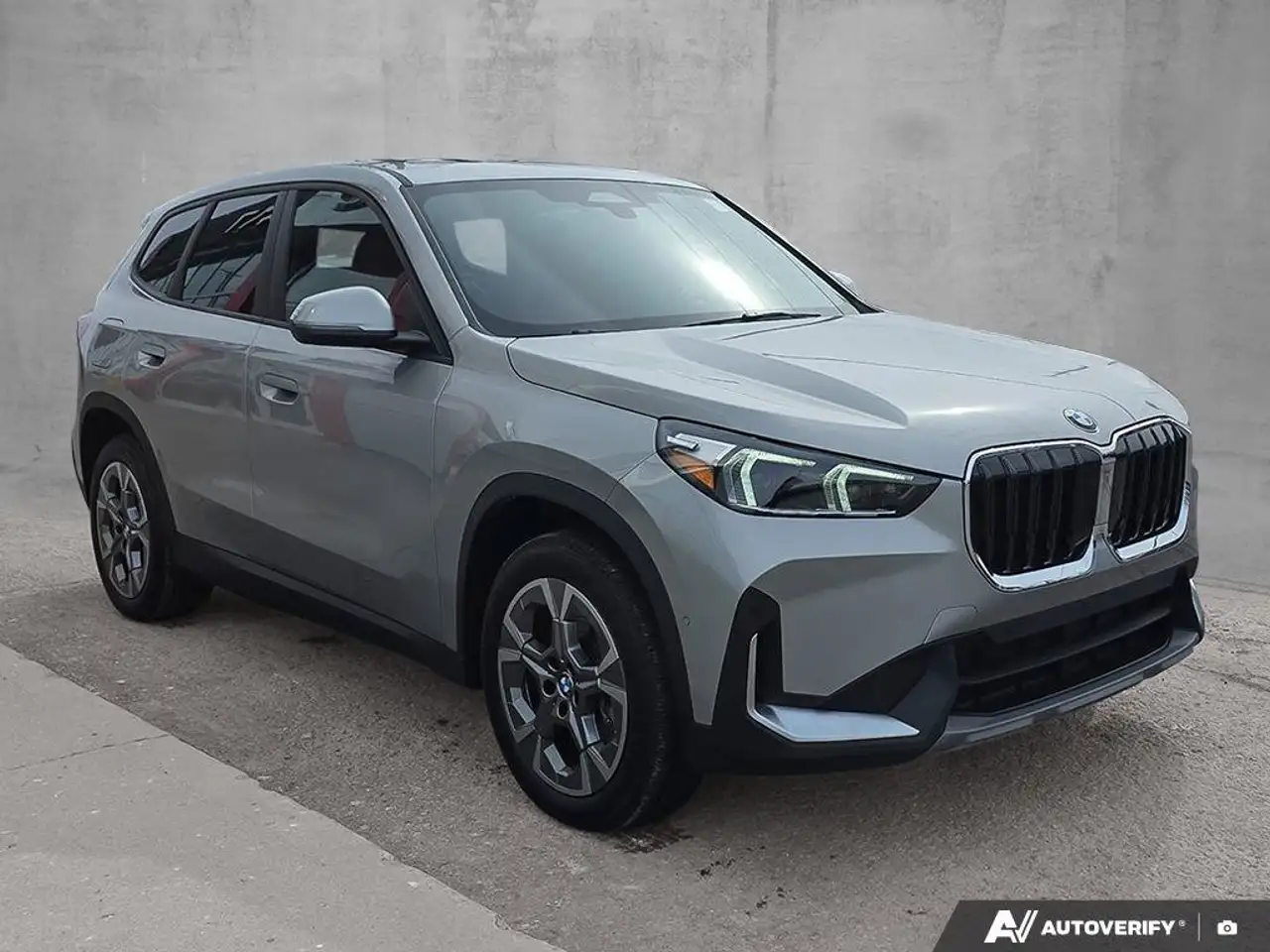 BMW X1 снимка BMW X1