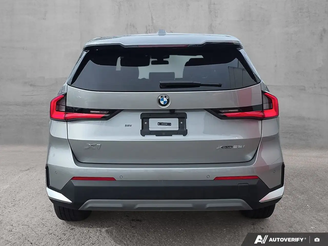 BMW X1 снимка BMW X1