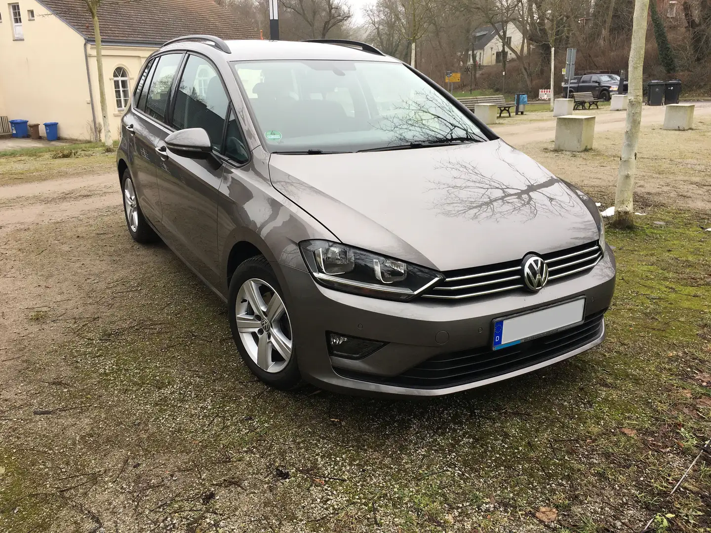 Volkswagen Golf Sportsvan Golf Sportsvan 1.2 TSI Comfortlinie Klima AHK Gris - 1