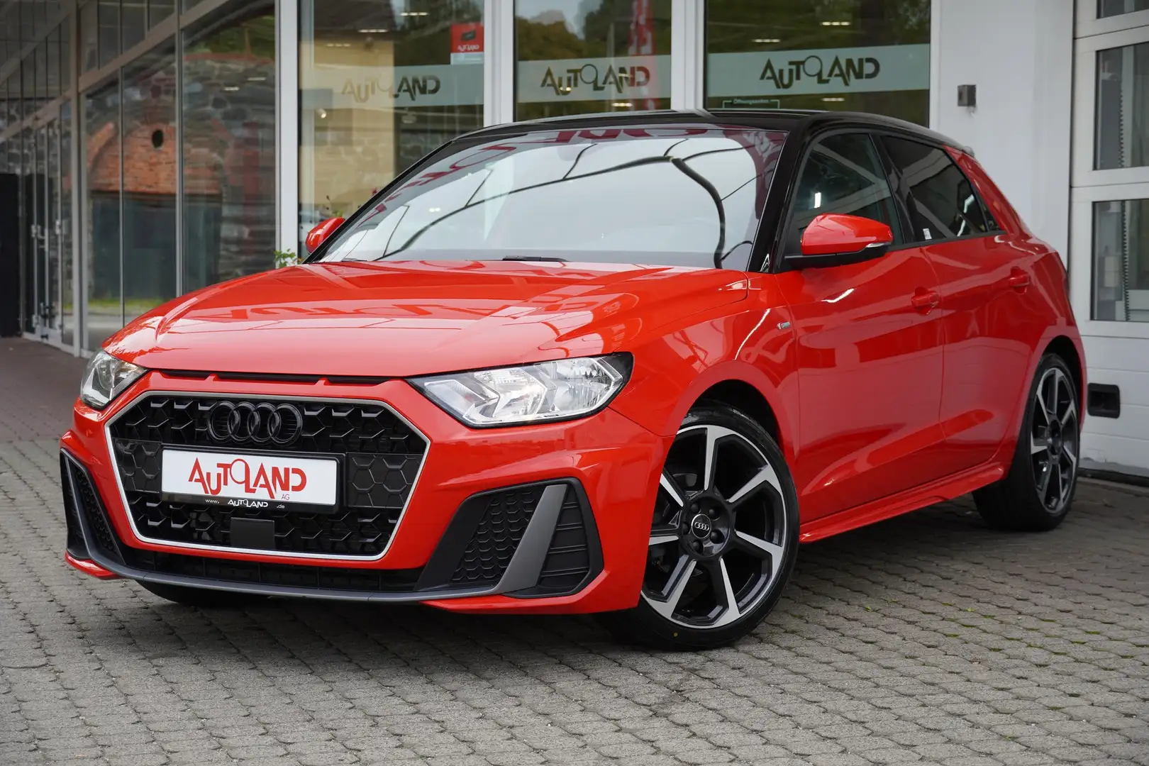 Audi A1 Sportback 25 TFSI S-Line ACC PDC Sitzheizung Rot - 2