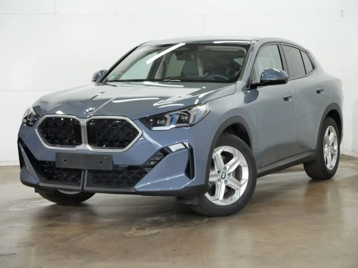 BMW X2 sDrive 20i Sport HeadUp 360°Kam DrivingAsist Grau - 1