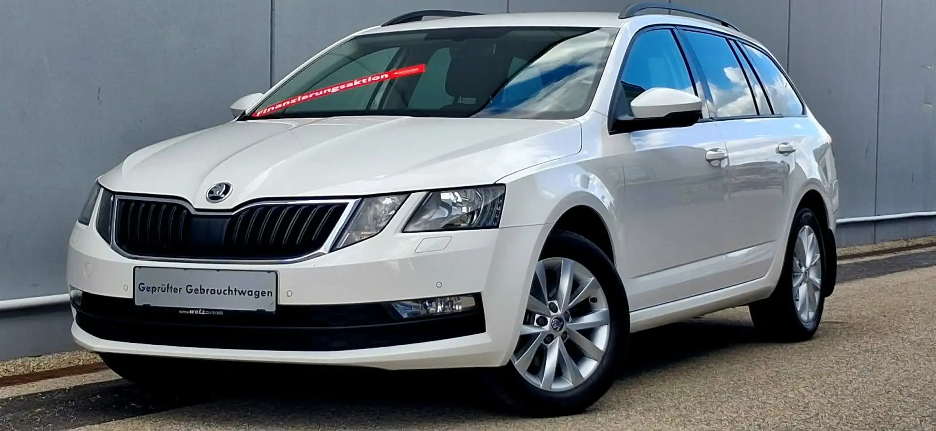 Skoda Octavia Combi 2,0 TDI Ambition Pickerl 1/2027+4 Weiß - 1