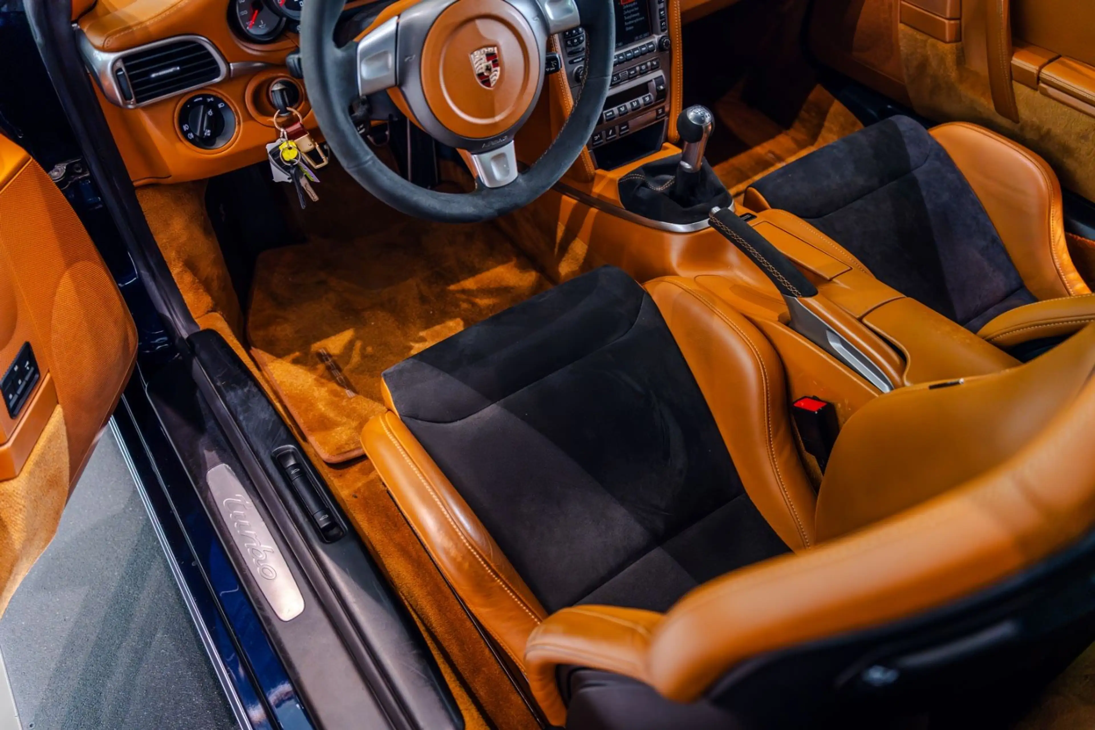 Porsche 997 Turbo Coupe *Schalter*Scheckheft*Recaro* — photo 13