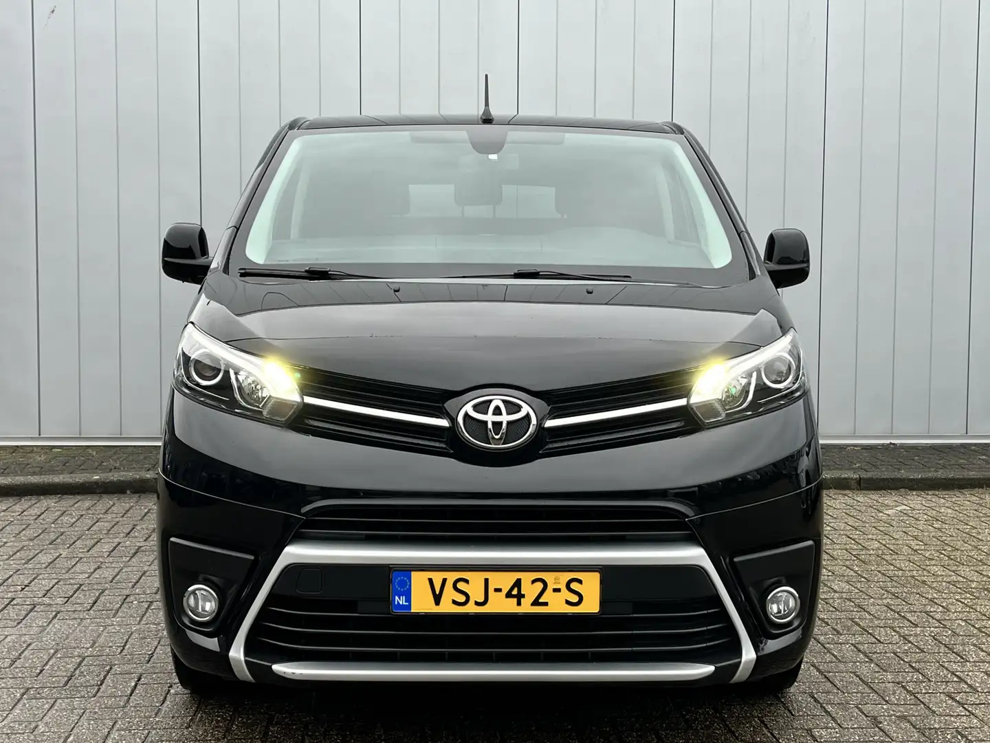 Toyota Proace Worker 2.0 D-4D Black Line DC Automaat Dubbele sch Noir - 2