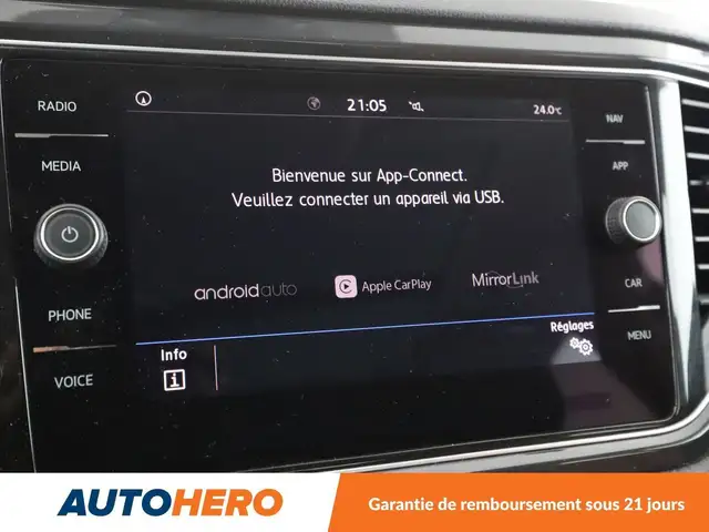 Volkswagen T-Roc view 24