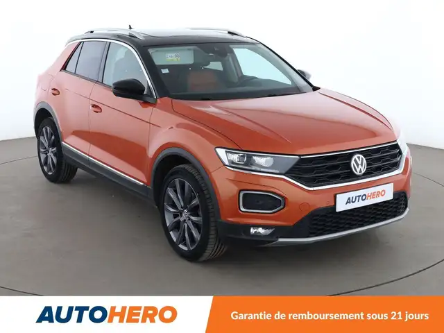 Volkswagen T-Roc view 8