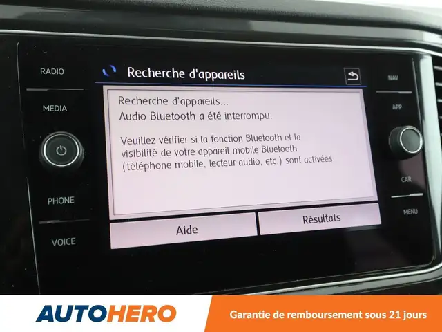 Volkswagen T-Roc view 26