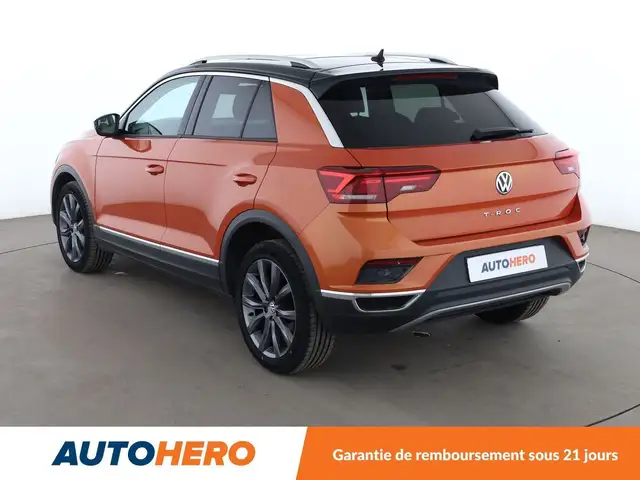 Volkswagen T-Roc view 4