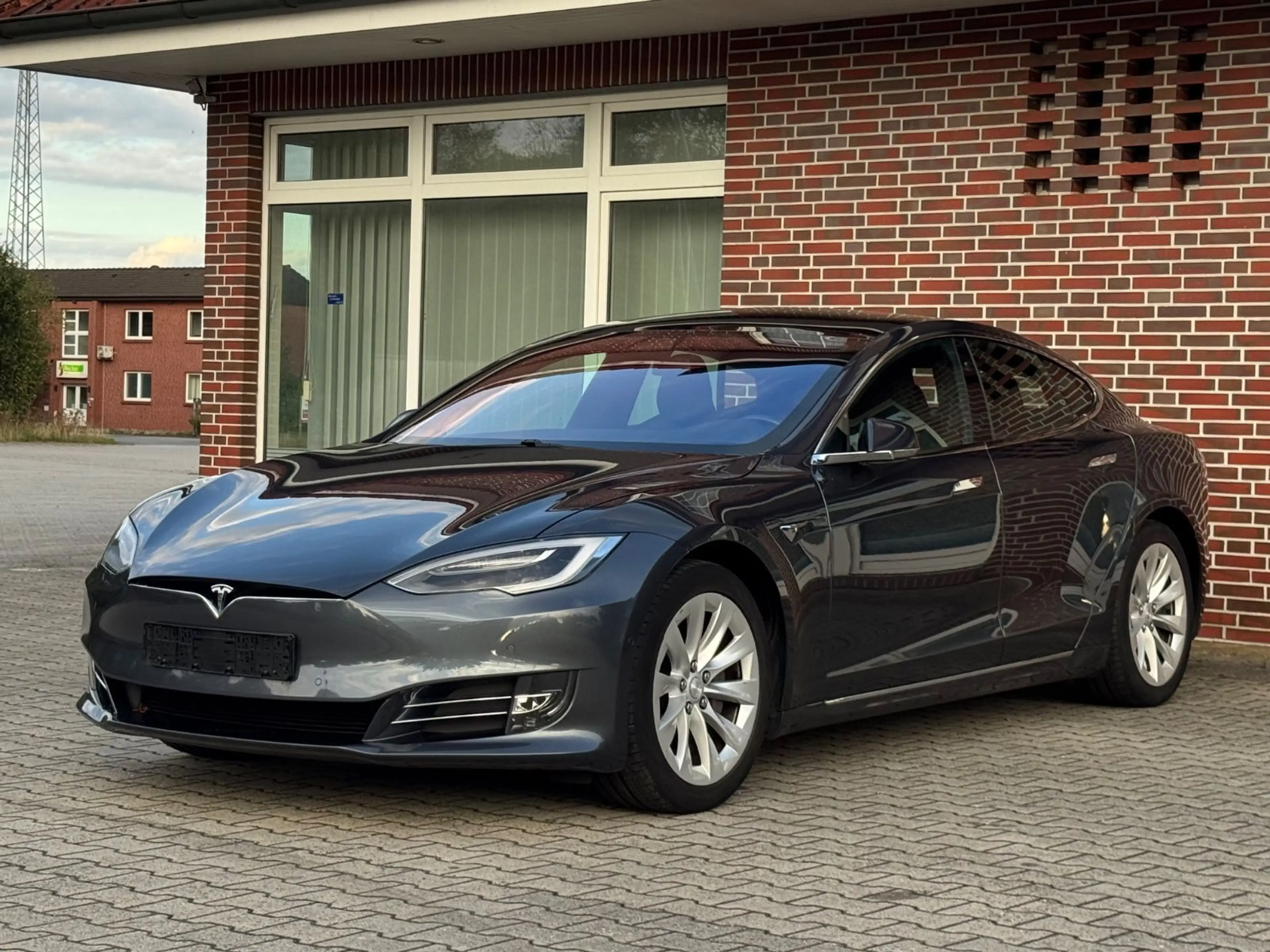 Tesla Model S 75*HW3*FSD/FULL SELF-DRIVING*MCU2*LEDER* — photo 8