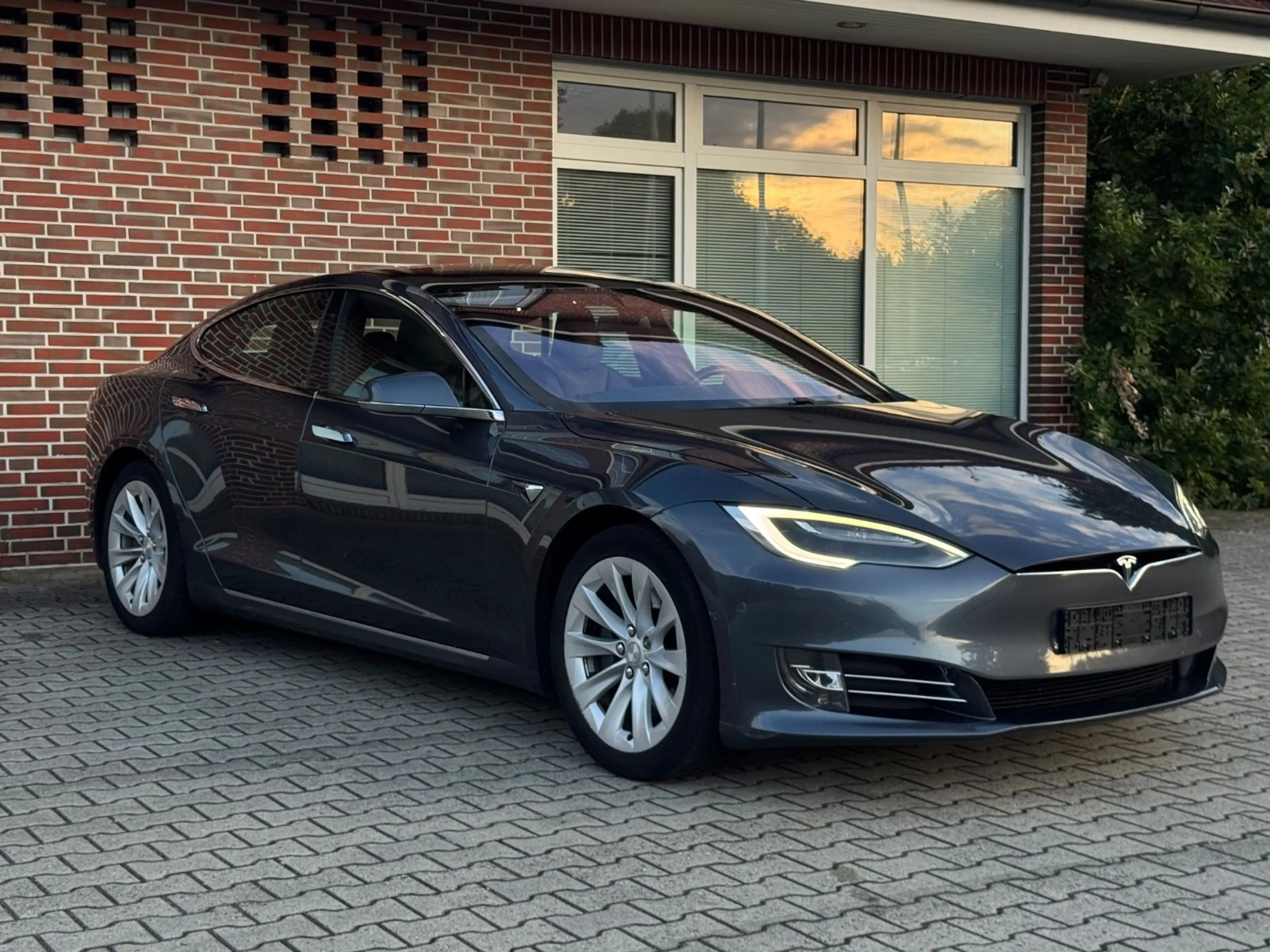 Tesla Model S 75*HW3*FSD/FULL SELF-DRIVING*MCU2*LEDER* — photo 11