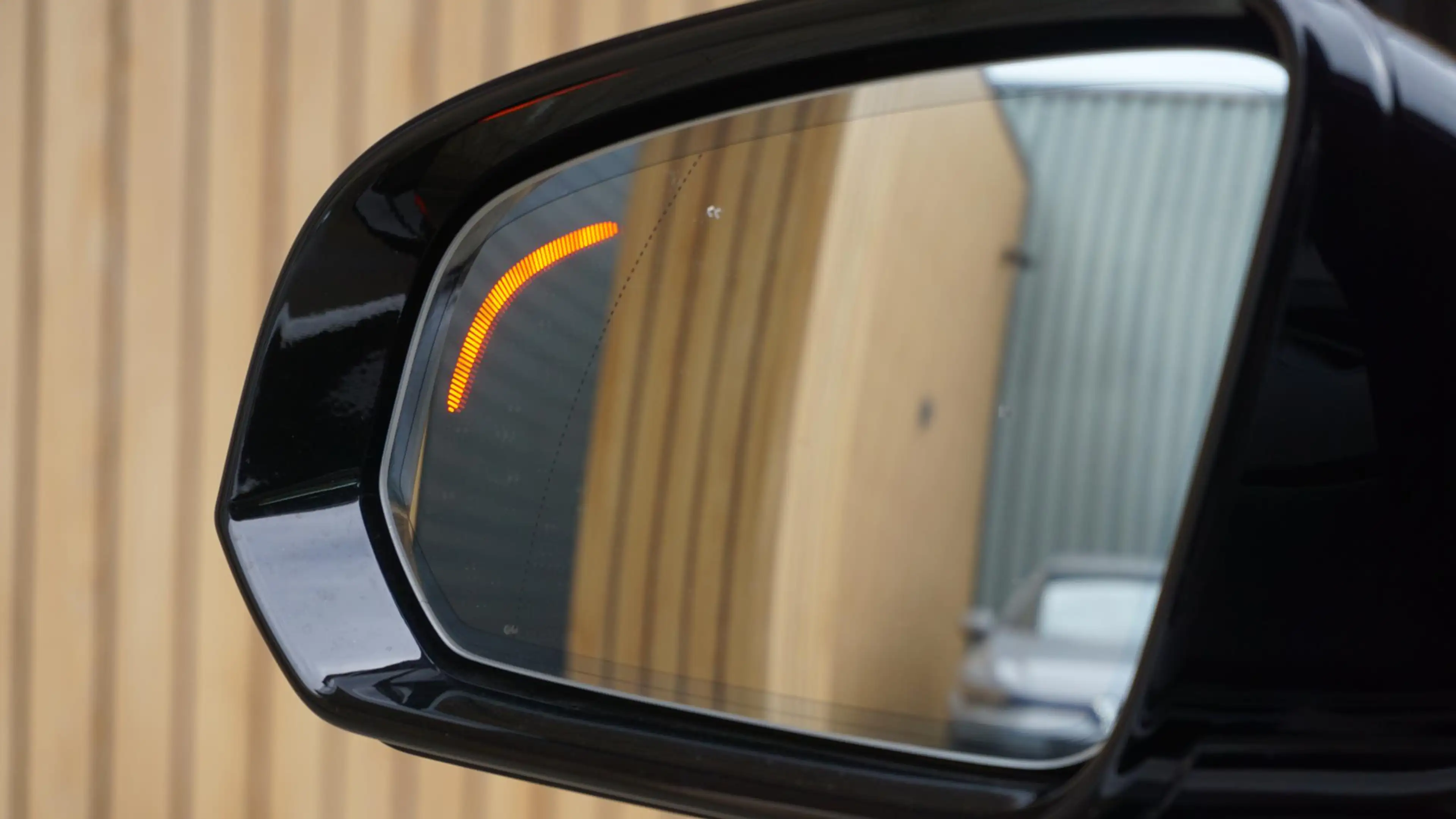 Volvo S60 2.0 163pk B3 R-Design & Style-Pack Pano.Dak *Black — photo 40