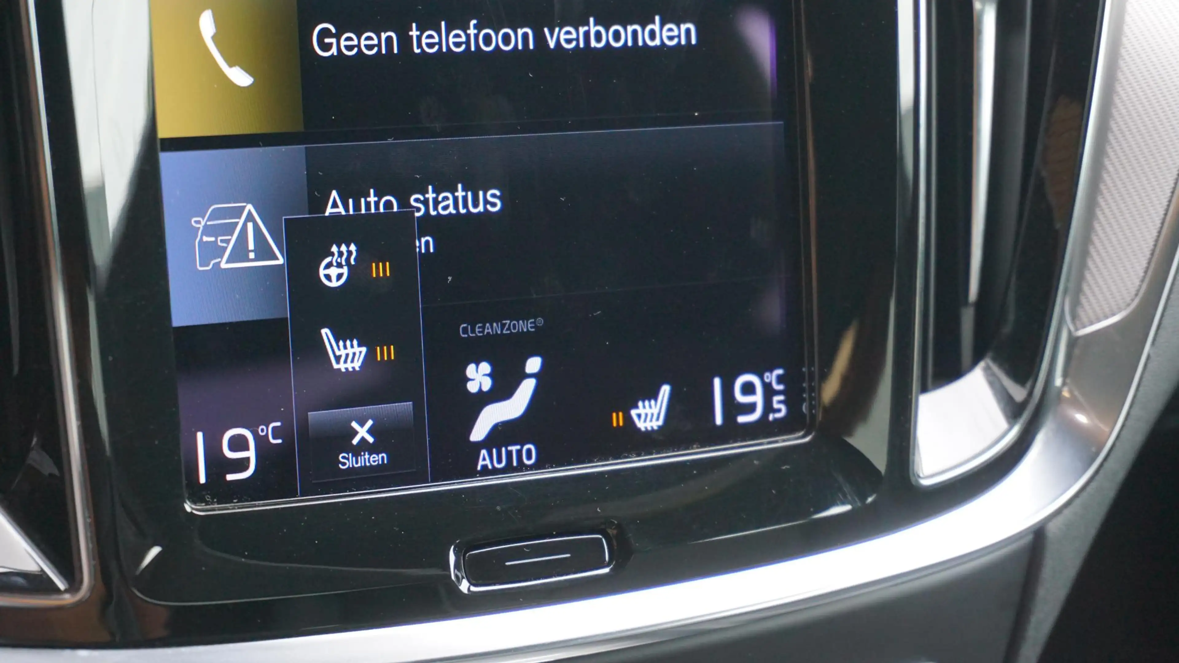 Volvo S60 2.0 163pk B3 R-Design & Style-Pack Pano.Dak *Black — photo 23