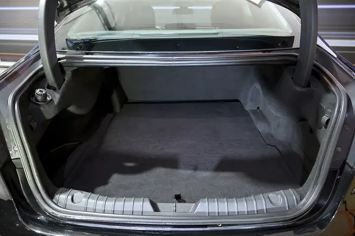 Jaguar XF 2.0 Diesel Prestige 2017, foto 13
