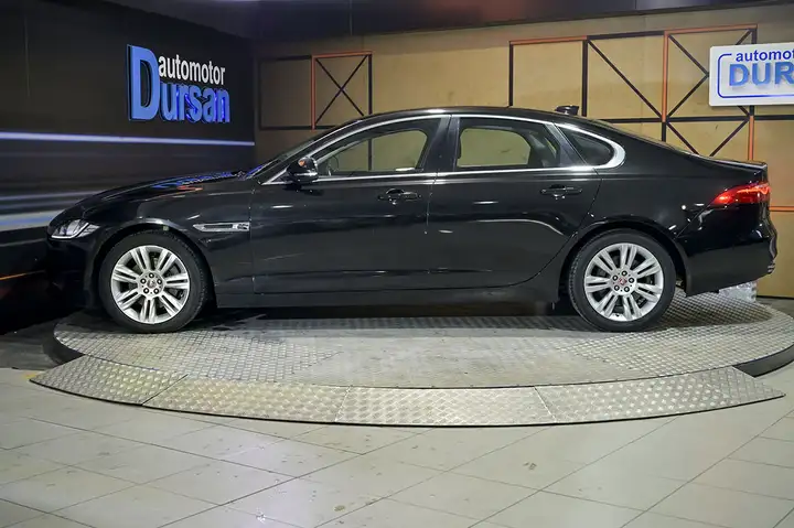 Jaguar XF 2.0 Diesel Prestige 2017, foto 21
