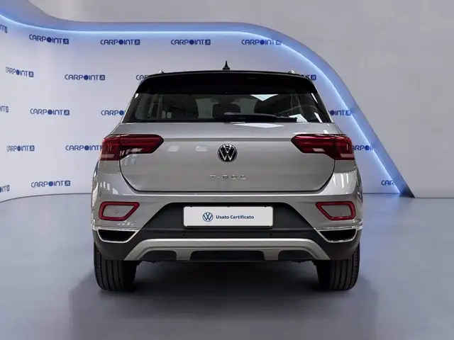 Volkswagen T-Roc view 5