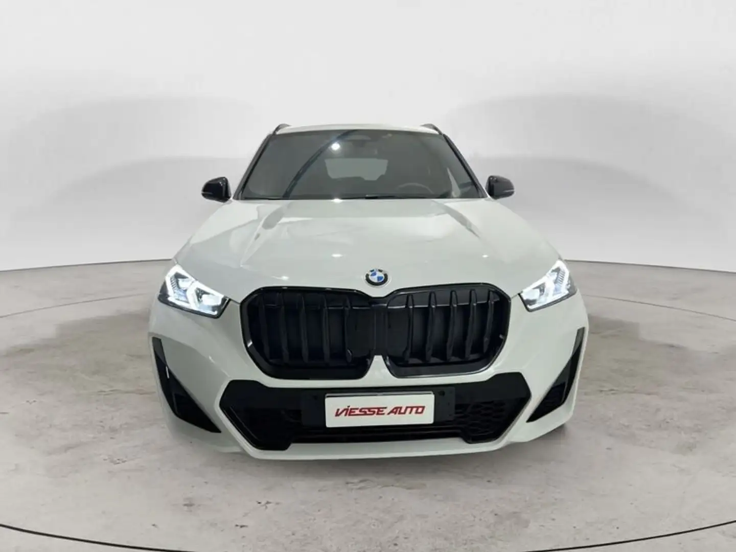 BMW X1 xDrive 23i Msport GANCIO TRAINO Bianco - 2