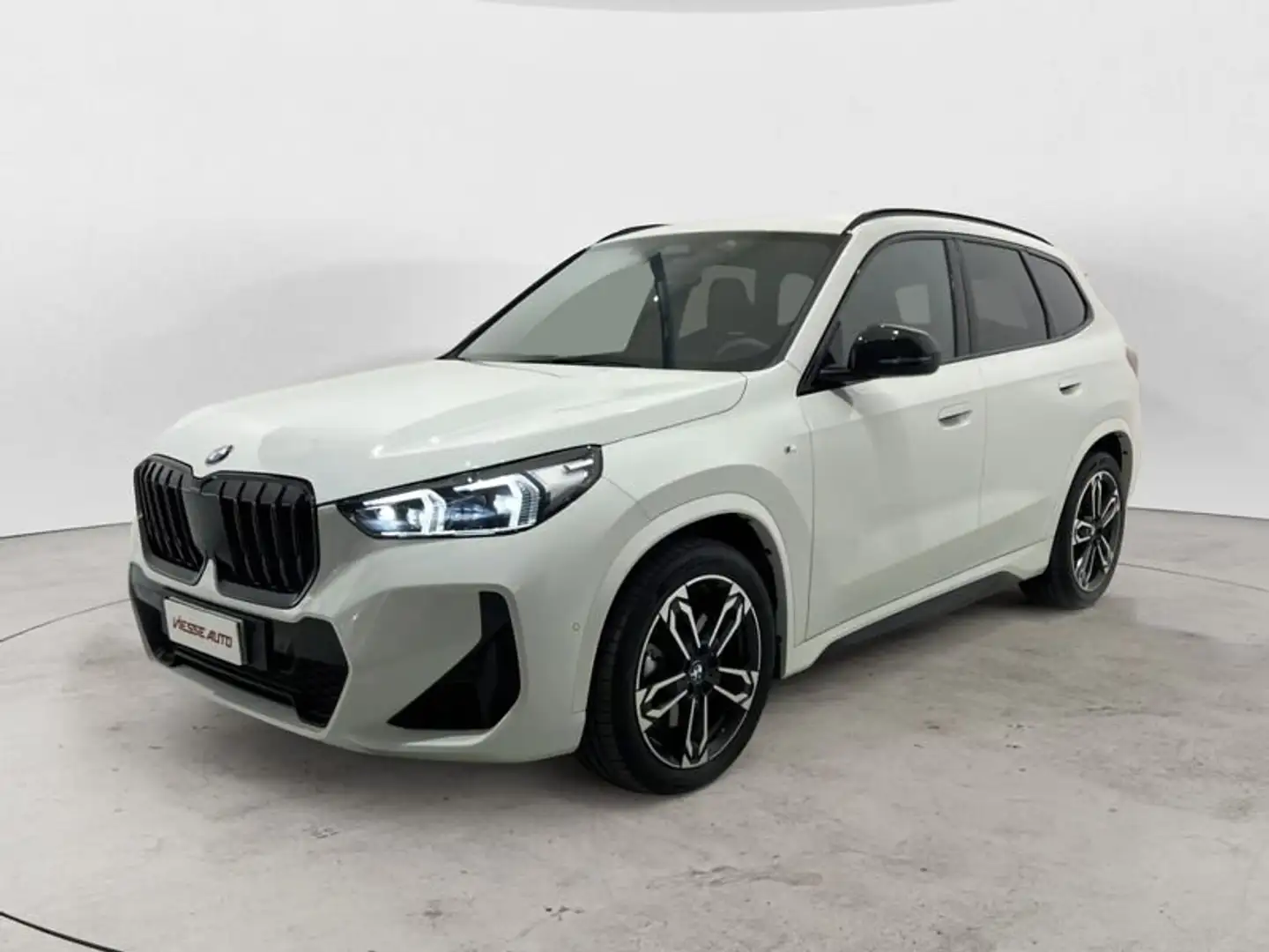BMW X1 xDrive 23i Msport GANCIO TRAINO Bianco - 1