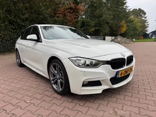 BMW 316 316i HIGH EXECUTIVE M-PERFORMANCE/XENON/LEER/NAV