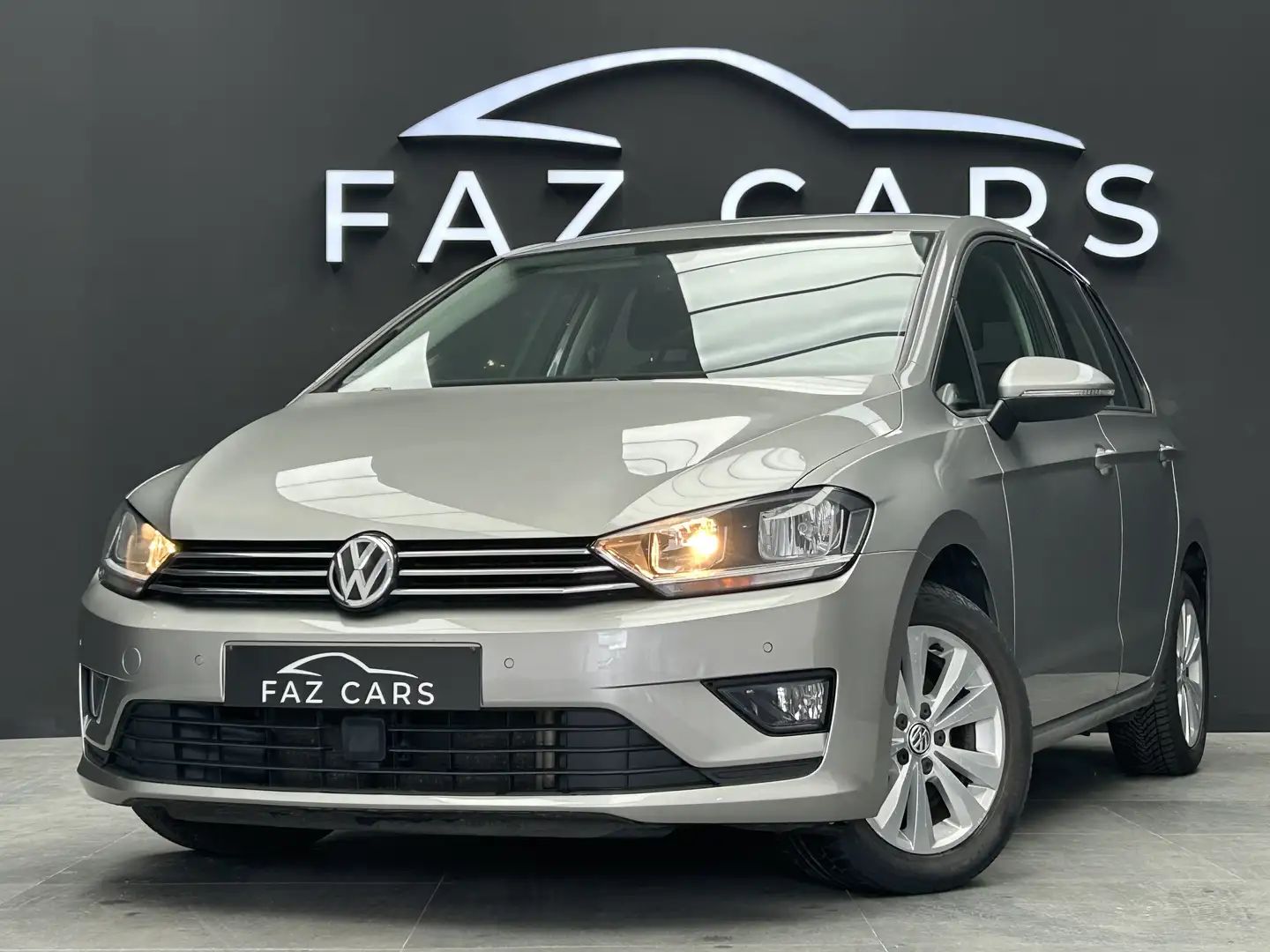 Volkswagen Golf Sportsvan 1.6 CR TDi Comfortline *1ER PROP + CLIM + JANTES* Gris - 1