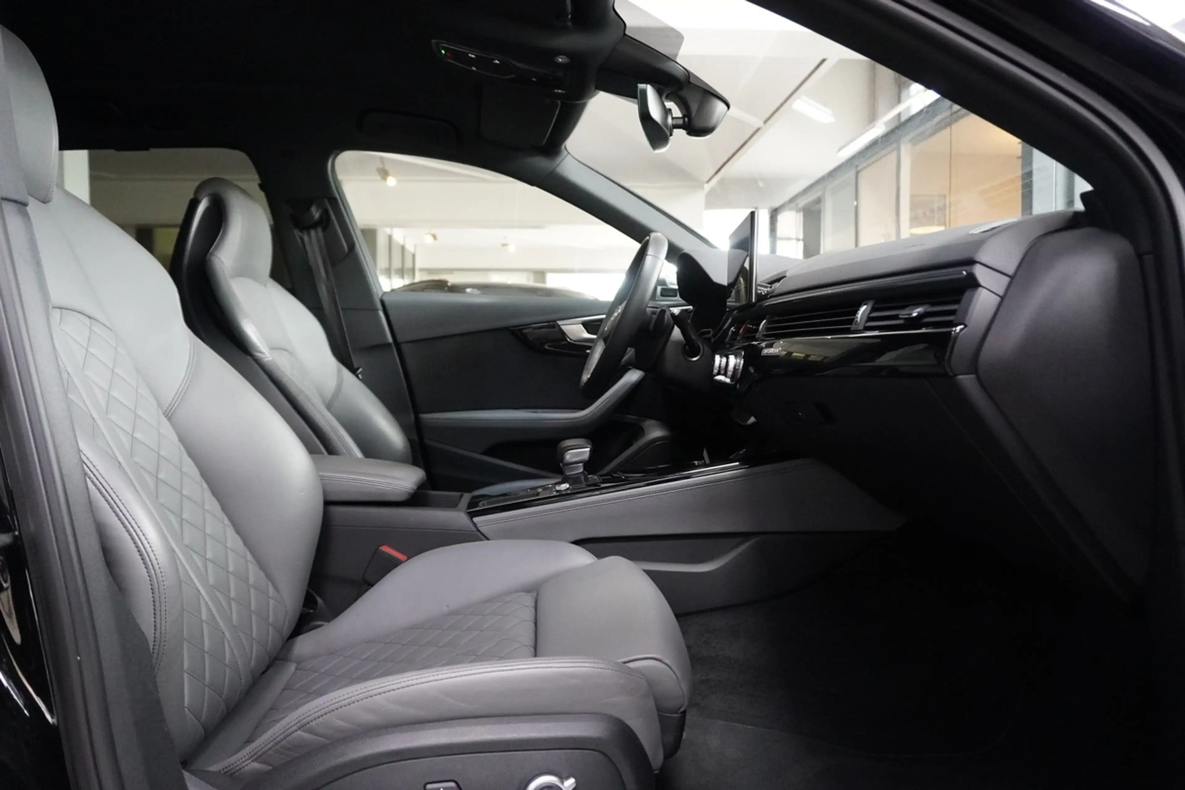 Audi S4 Avant 3.0 TDI quattro Matrix S-Sitze ACC Standhzg — photo 14