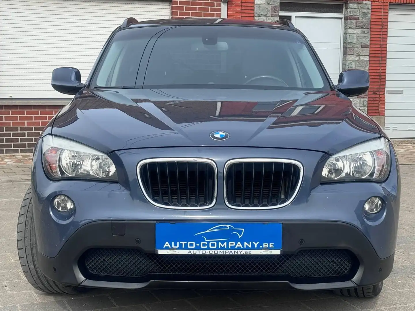 BMW X1 2.0 dA xDrive18 Blau - 1