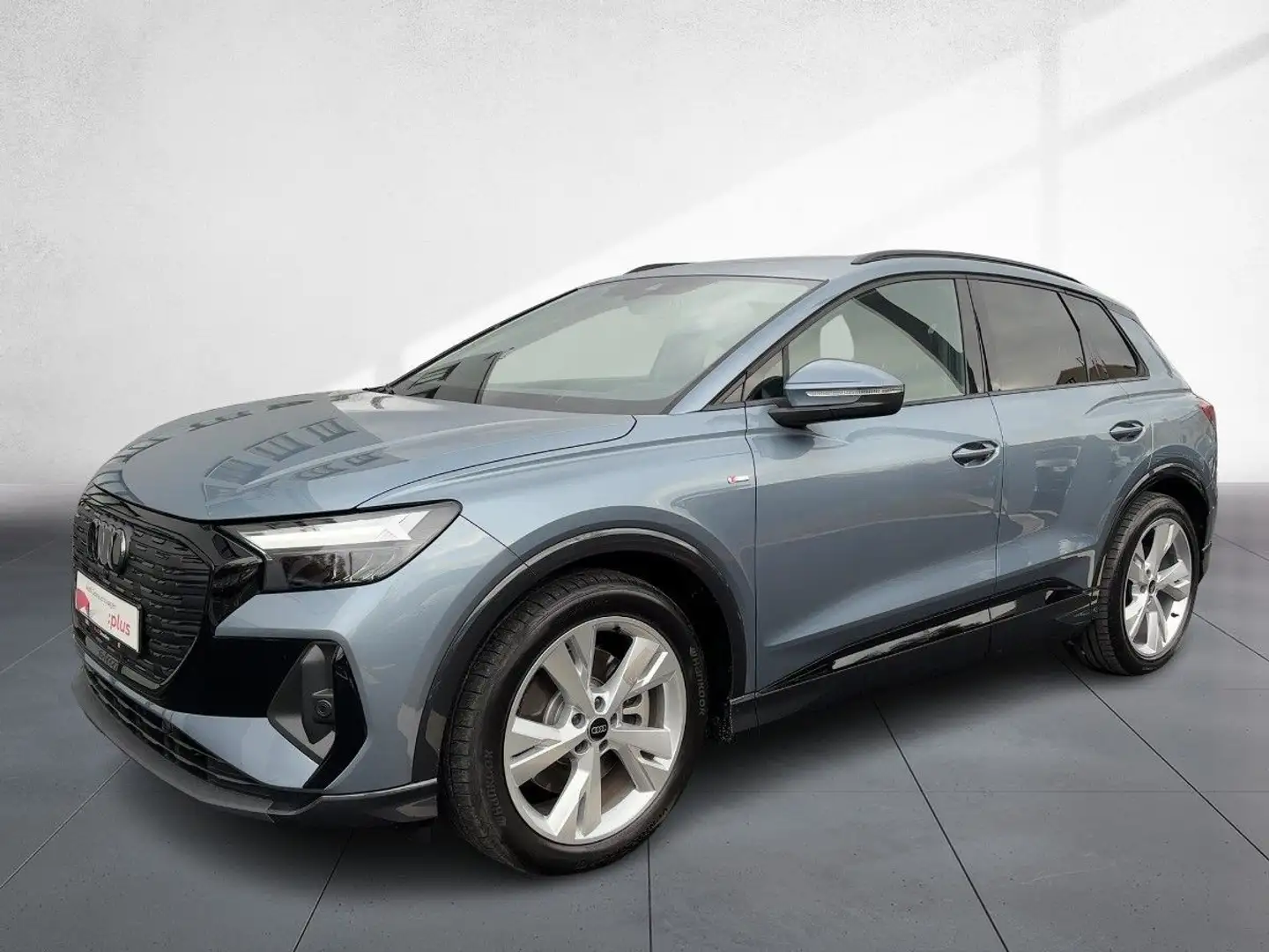 Audi Q4 e-tron 45 S line LED Navi AHZV Blau - 2