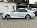 Volkswagen Jetta VI 2,0 TDI BMT DSg*Navi*BiXenon*GSD*EU6 Weiß - thumbnail 3