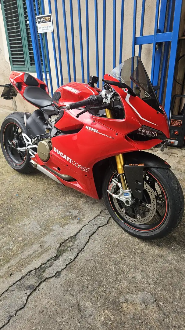 Ducati 1199 Panigale Rosso - 2