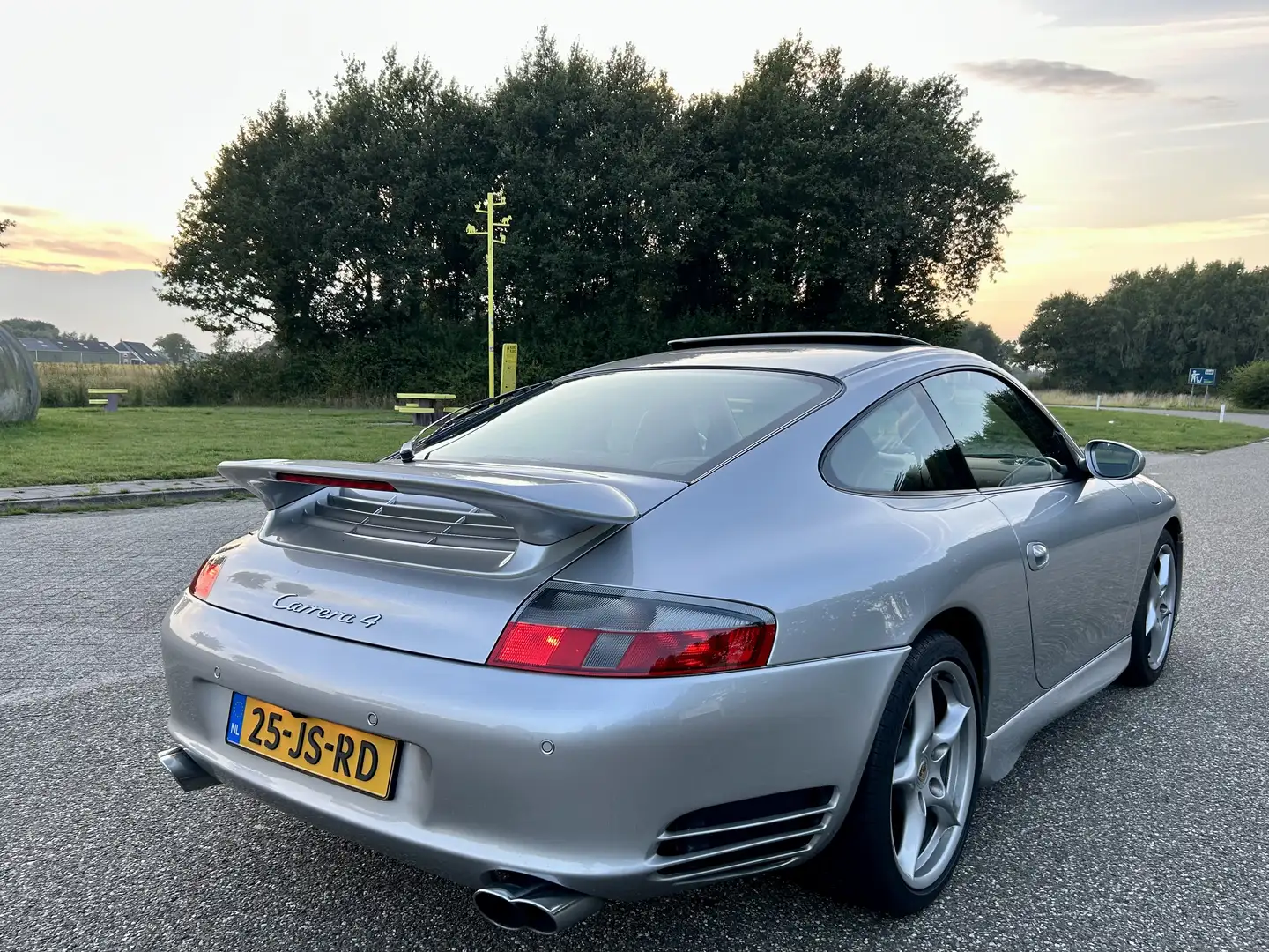 Porsche 996 911 Carrera 4 Tiptronic Aerokit Zilver - 2