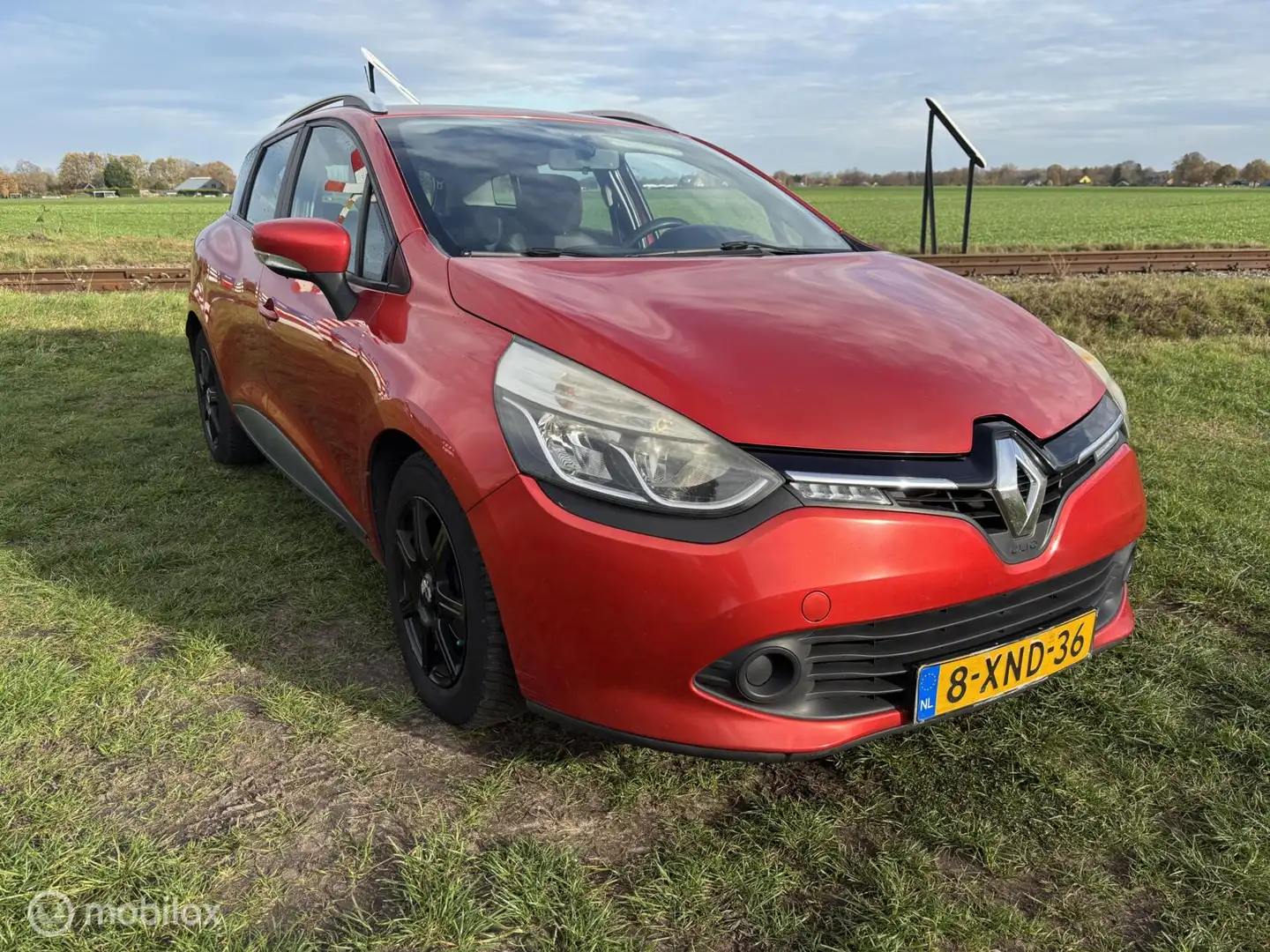 Renault Clio Estate 1.5 dCi ECO Expression INRUILKOOPJE LEES TE Rood - 2