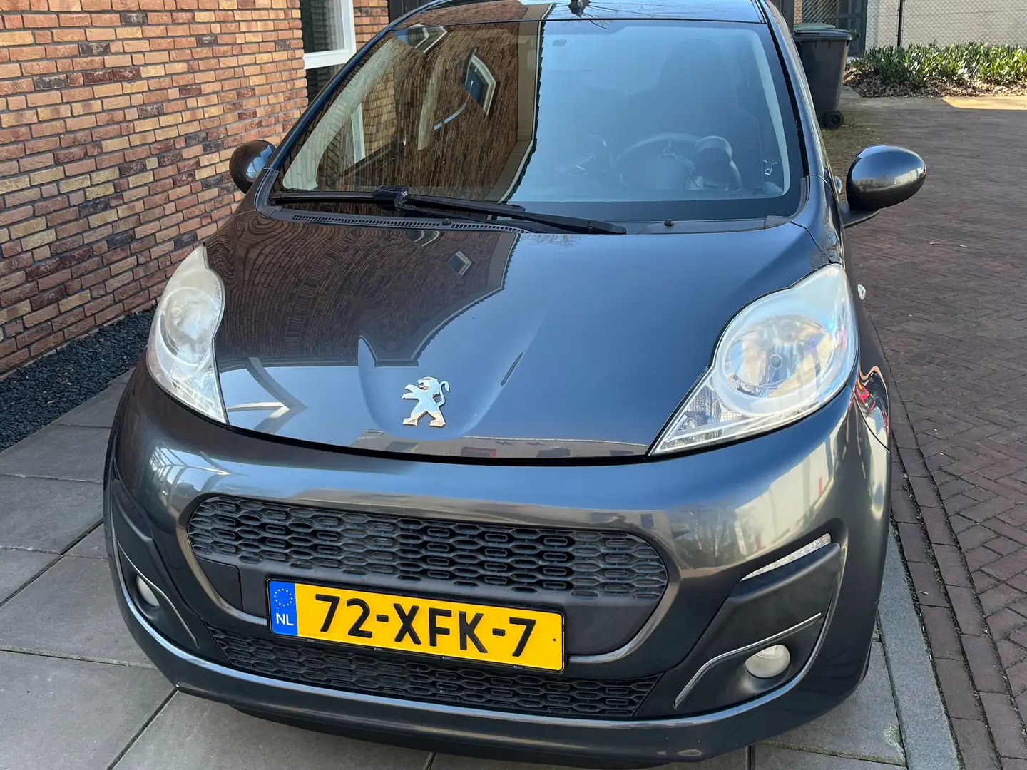 Peugeot 107 107 1.0 Active Grijs - 1